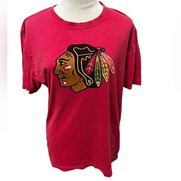 Men’s Medium Red Chicago Blackhawks Short Sleeve Shirt - Picture 1 of 6